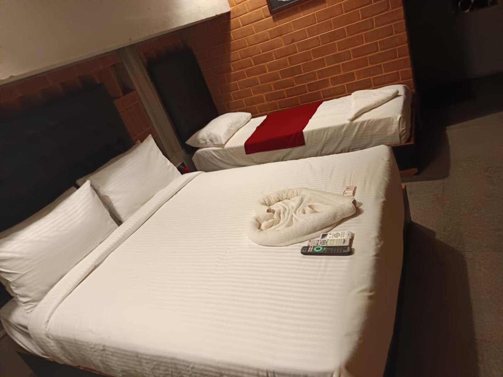 Eden Beach Resort - Tie Hotels & Resorts Pondicherry Exterior foto